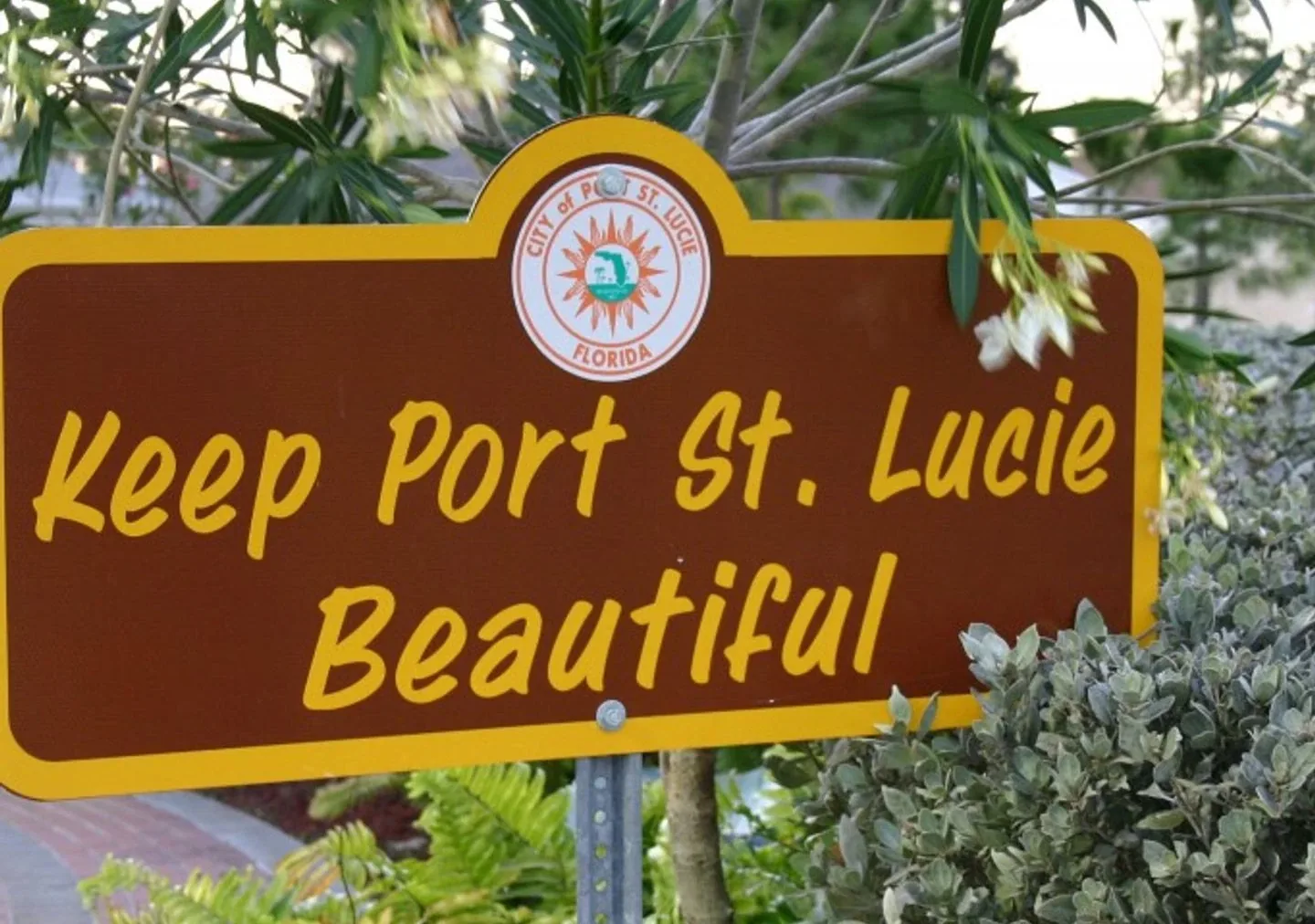 Man accused of DUI after crashing SUV into Port St. Lucie liquor store